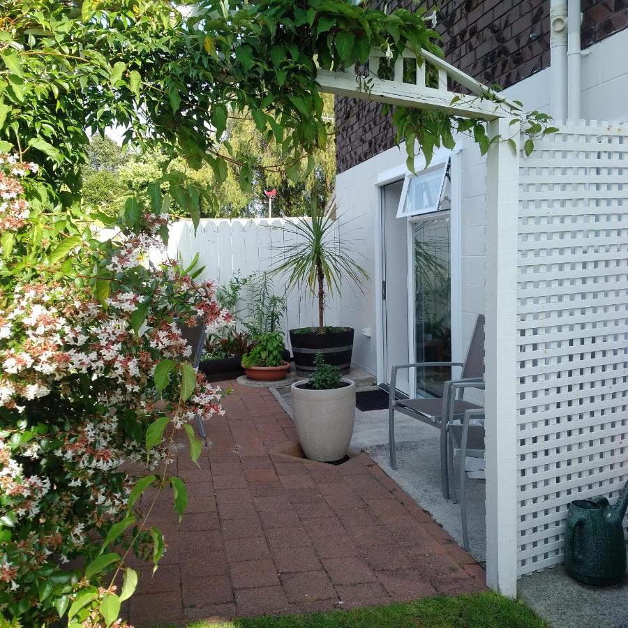 Villa Large Studio With Private Patio, Sky Tv & Wifi Mount Maunganui Exterior foto